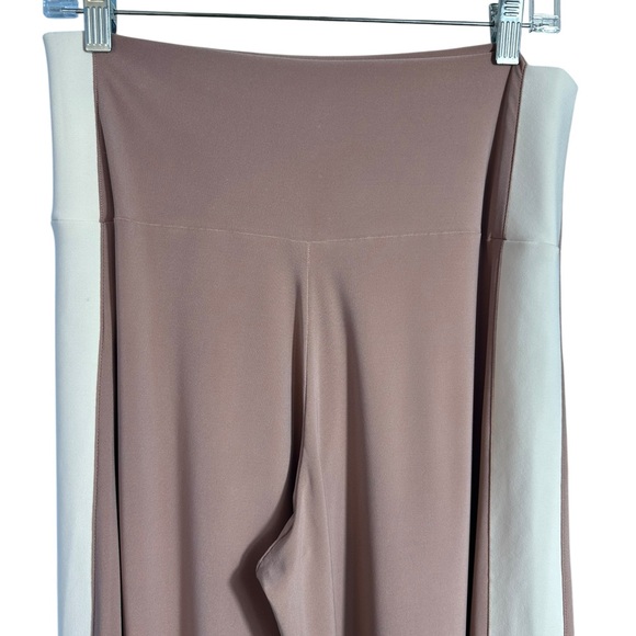 Revolve Norma Kamali Chic Two-Tone Wide-Leg Elephant Pants - Picture 9 of 12